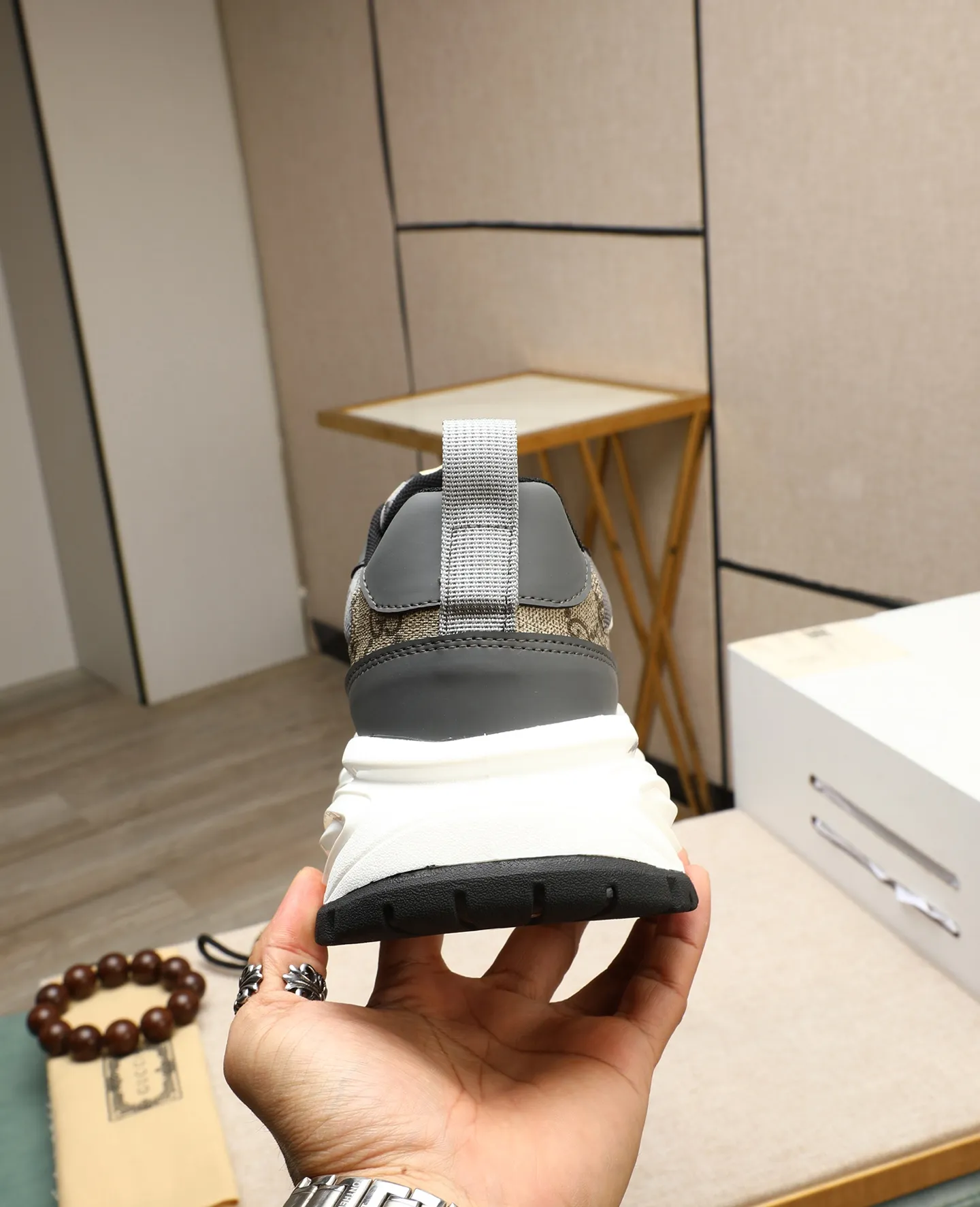 Men's men's shoes💰460 GUCCI🔍🔍2025 latest model Available at the counter at the same time, original calfskin imported from Italy, genuine leather lining, (high-end, extravagant, and classy) with exquisite workmanship, soles: original soles specially provided by the original factory, ⚠Exclusive double-layer movable molded soles are super comfortable⚠, real photos🎬The real ones are better🔍🔍"High quality·Follow the order" code number 39-44 (38 45 46 customized)